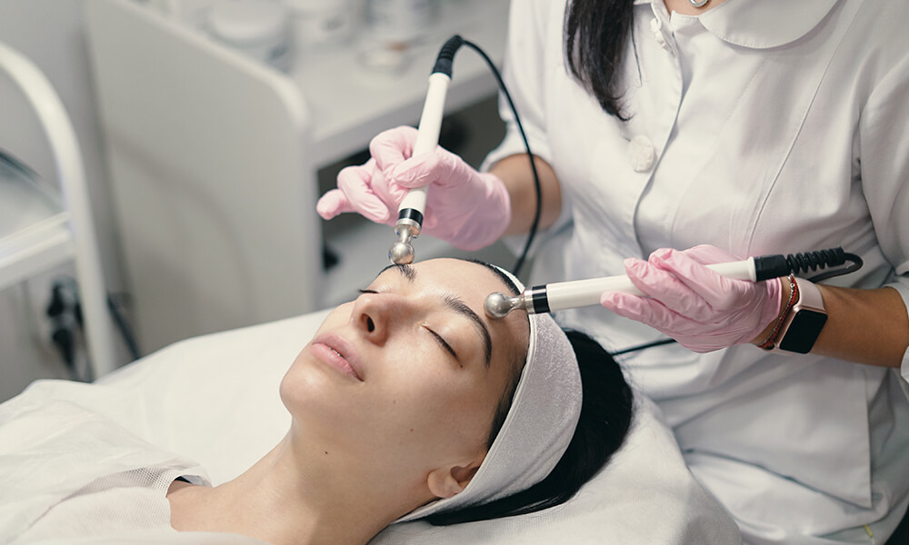 Injectables via Booking.com: De toekomst van marketing voor cosmetische klinieken?